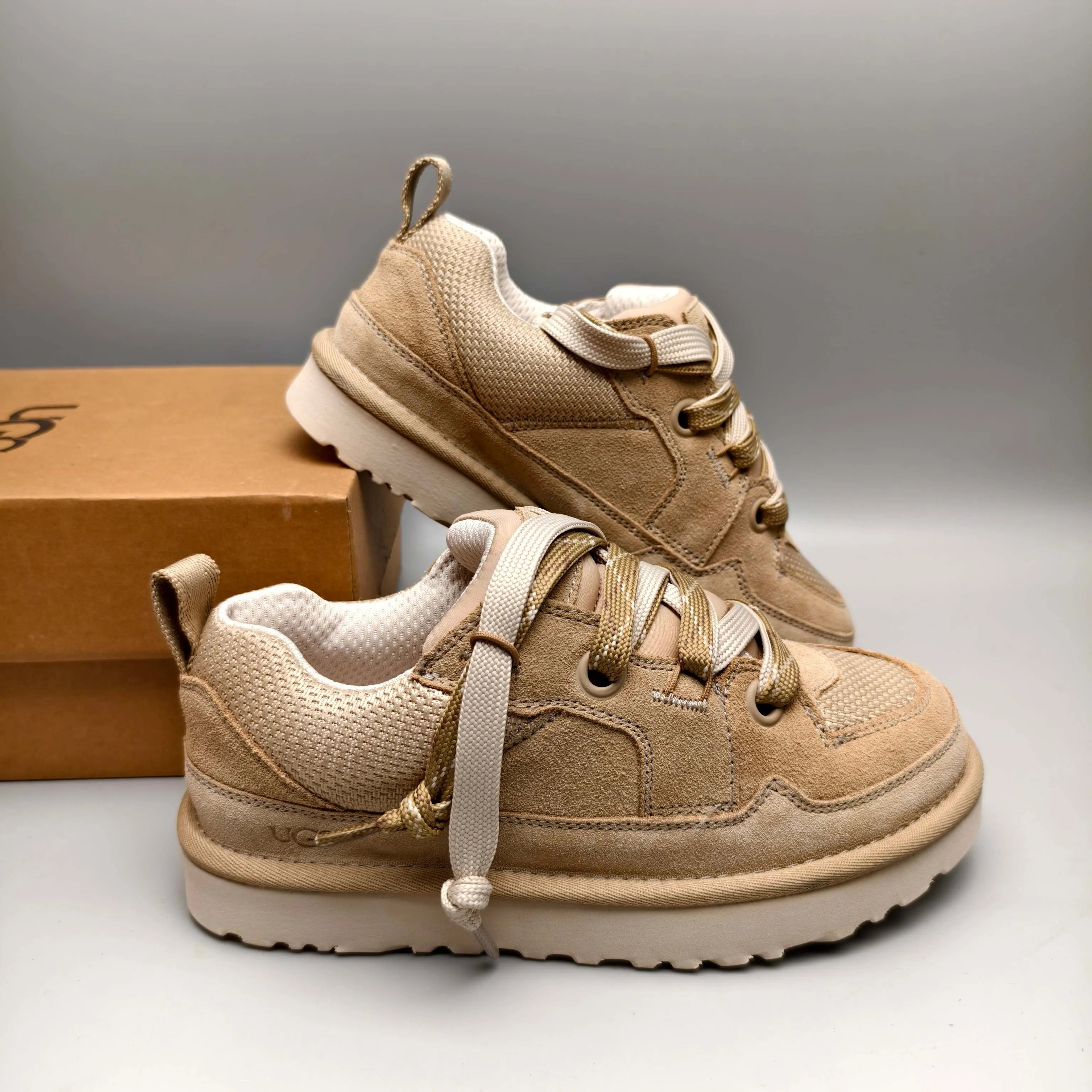 💰560 UGG sheepskin all-in-one snow boots 8890 Spring and summer mesh sports and leisure style Color: Sand, Maroon, Black Size: 35-41?